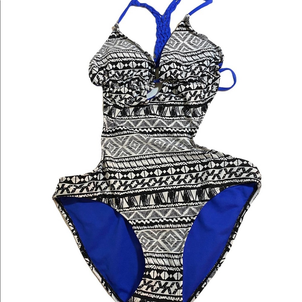Xhilaration Monokini One Piece Geometrical Swimsuit Great Condition Size Medium